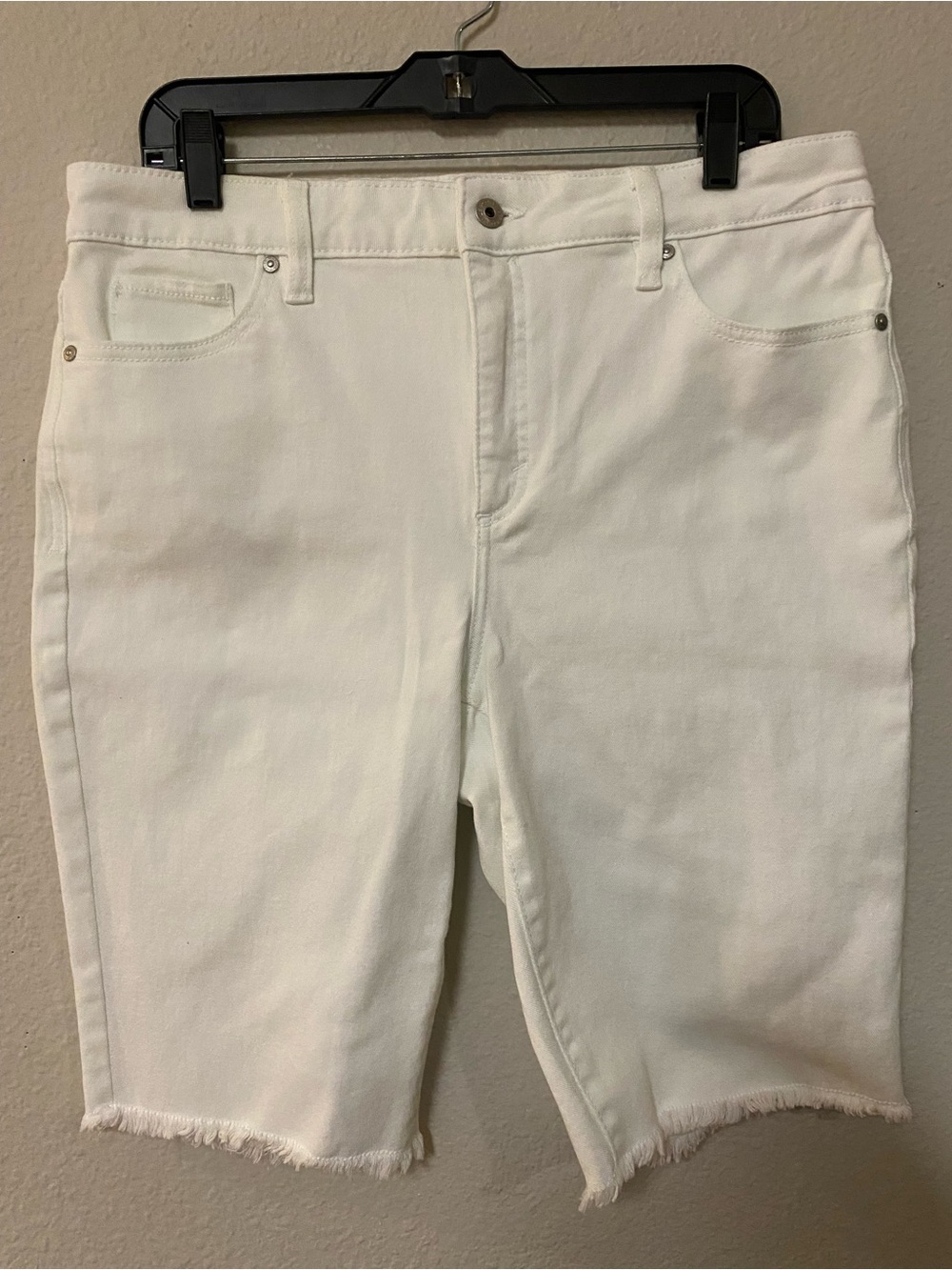 Style & Co White Cropped Denim Bermuda Shorts with Frayed Hem - Size 14